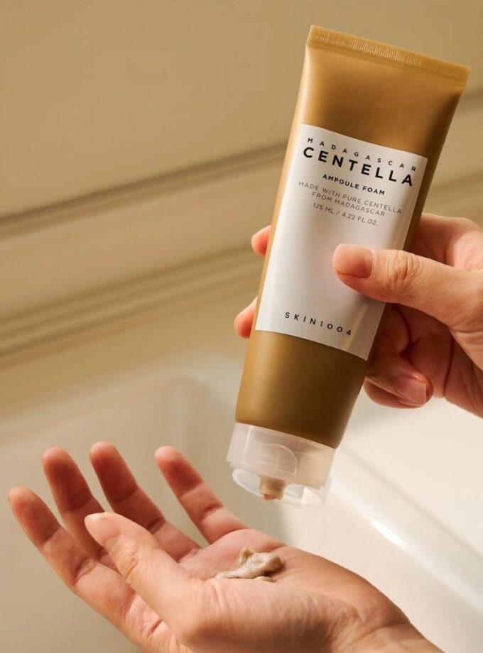 Madagascar Centella Ampoule Foam Cleanser 125ml